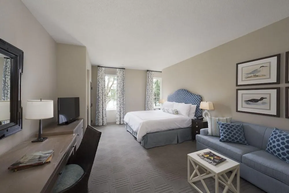 The By Sea Island 4*