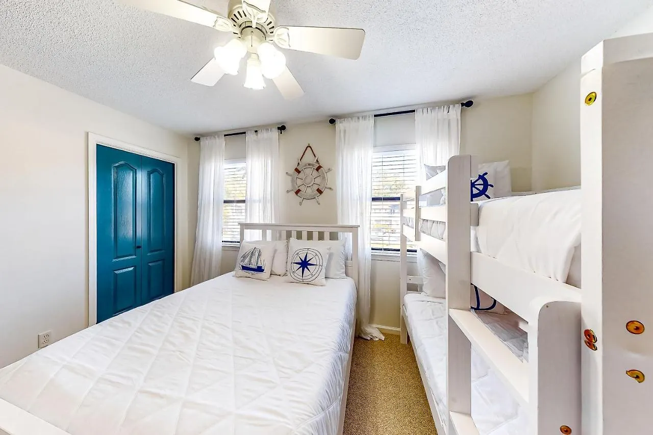 Seas The Day Apartment St. Simons Island