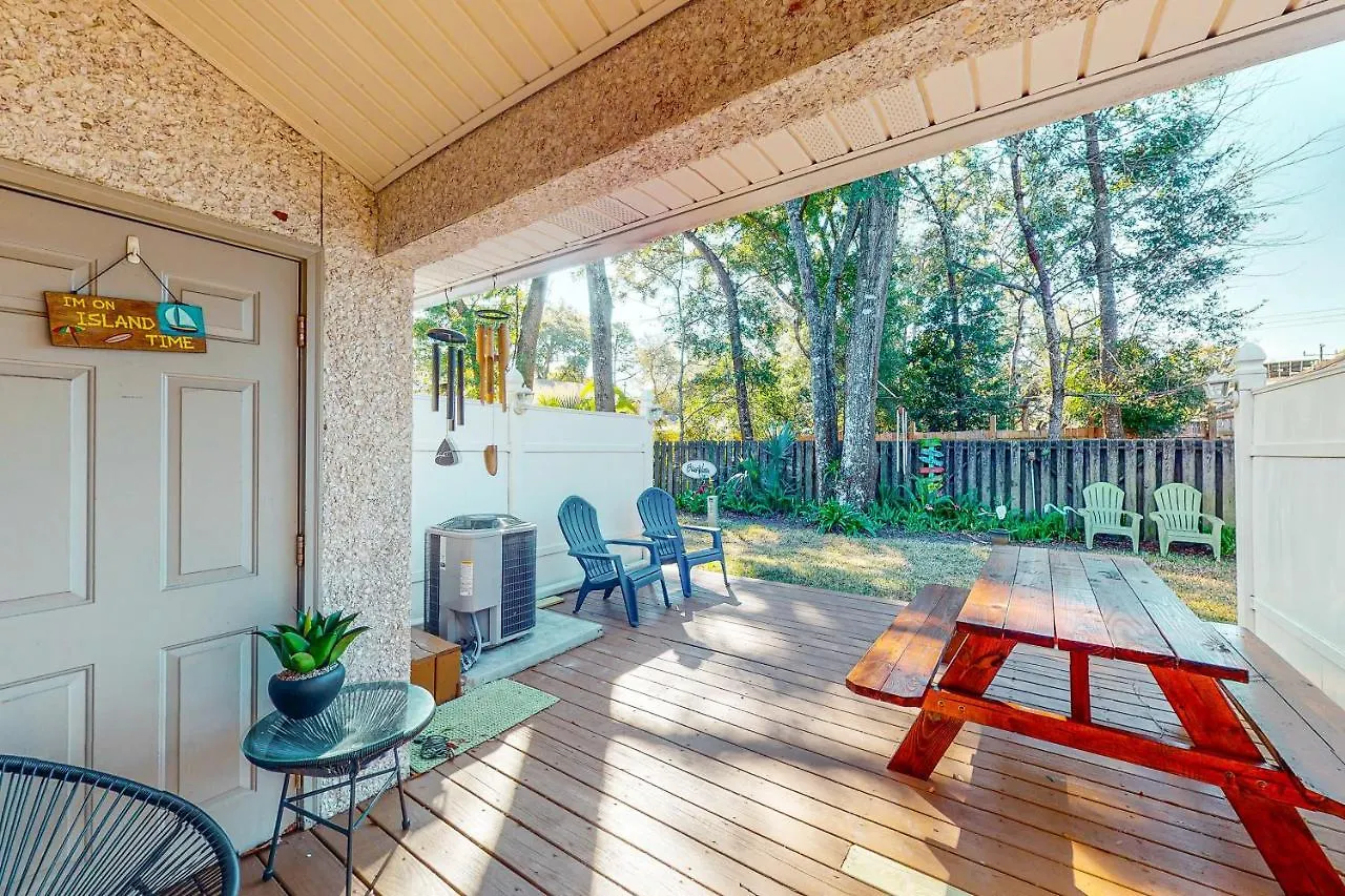Seas The Day Apartment St. Simons Island