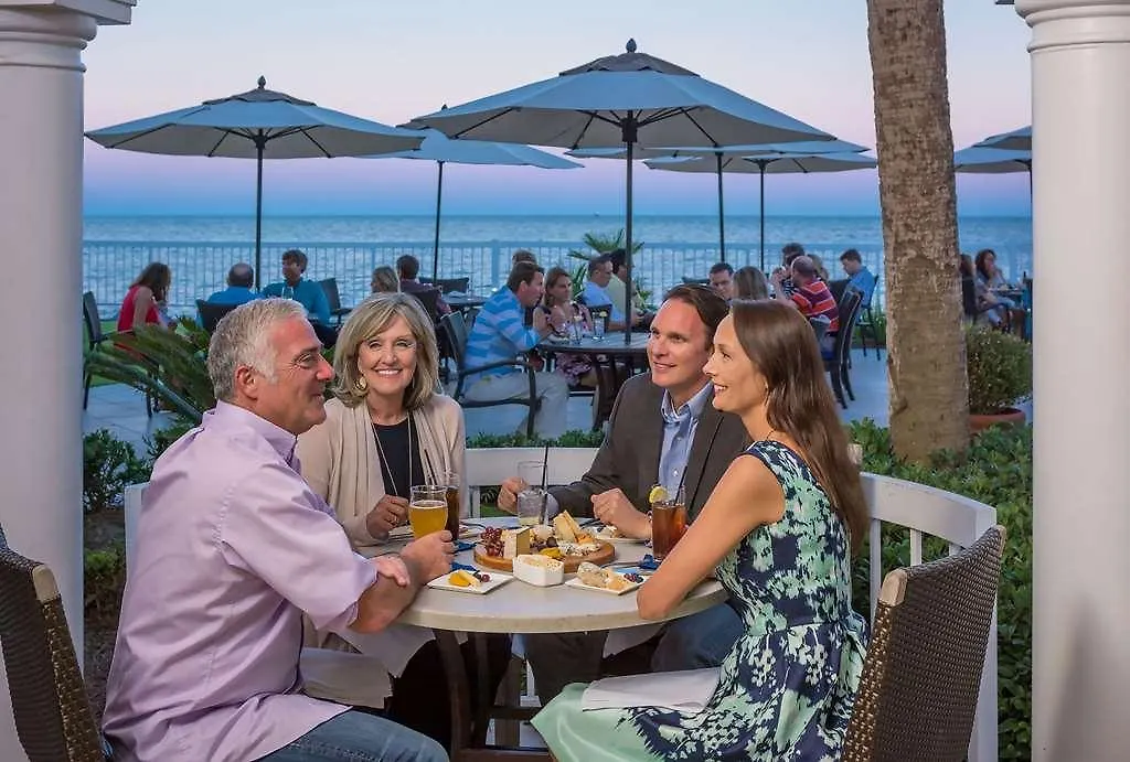 منتجع ذا كينج آند برينس بيتش آند جولف ريزورت St. Simons Island