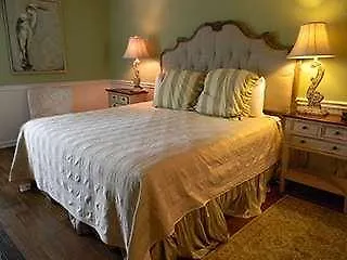 Saint Simons By The Lighthouse 3*
