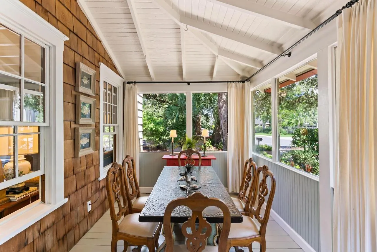 Gull - 757 Ocean Blvd St. Simons Island