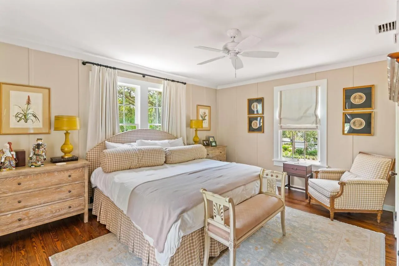 Gull - 757 Ocean Blvd * St. Simons Island