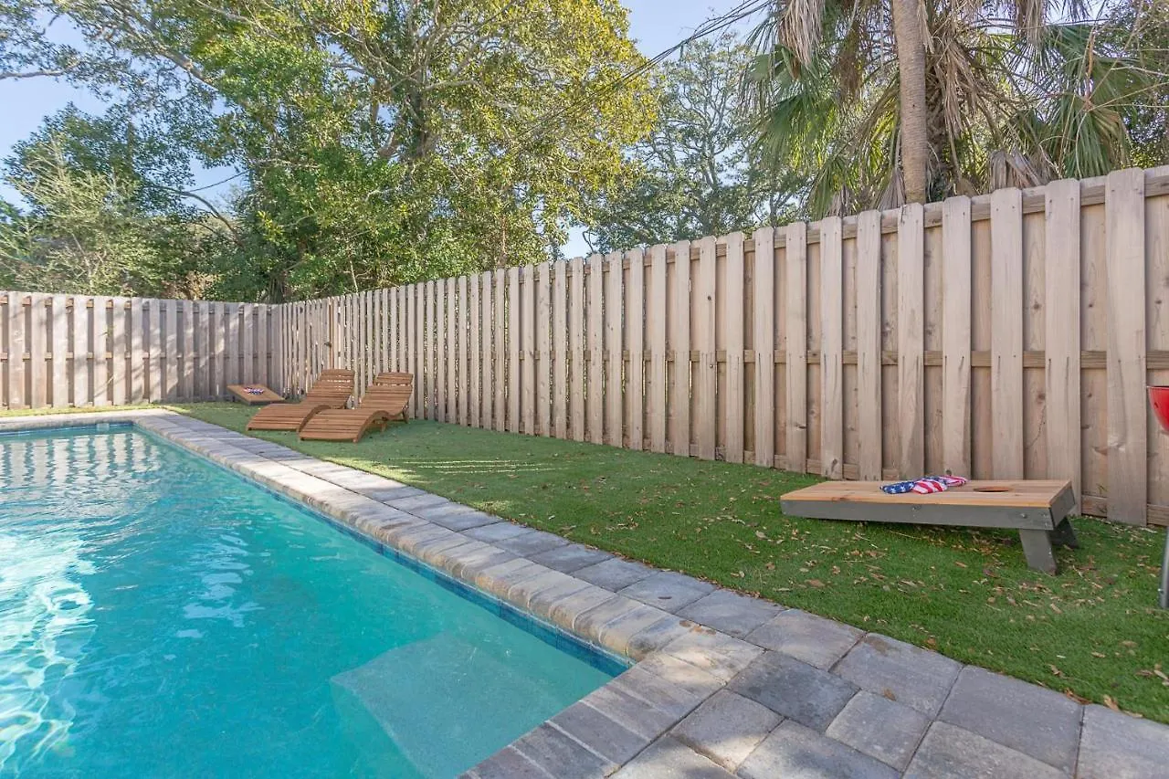 Holiday home Waters Edge - 1808 Ocean Road *