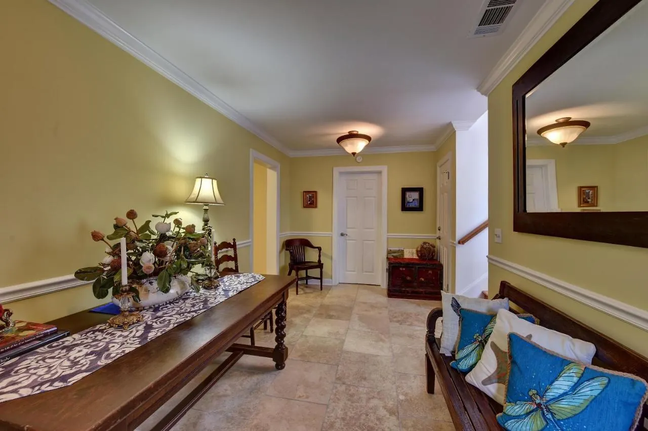 Holiday home Ciao Bella - 4215 Tenth Street East *