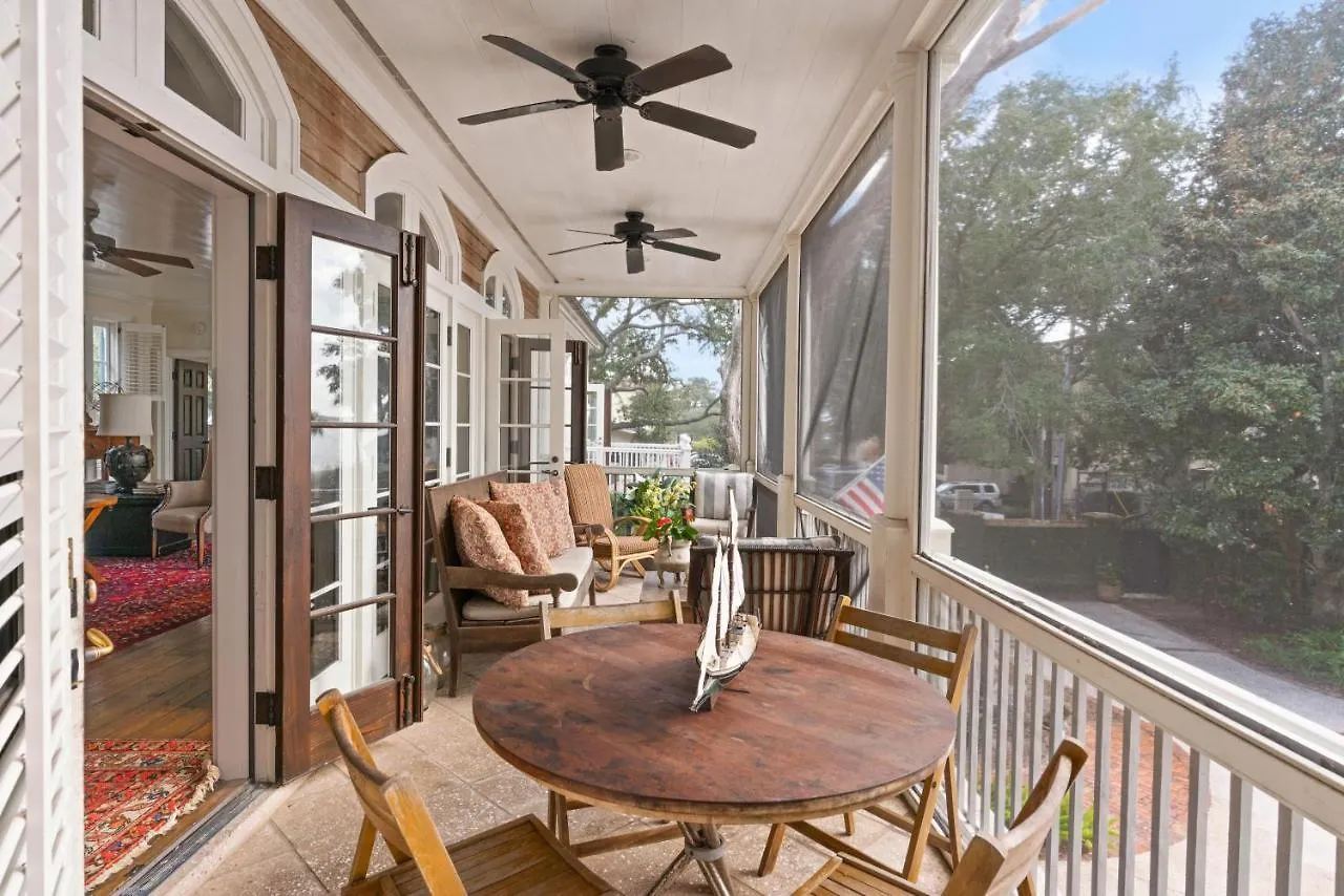 Itylldoo - 103 Floyd Street Holiday home St. Simons Island