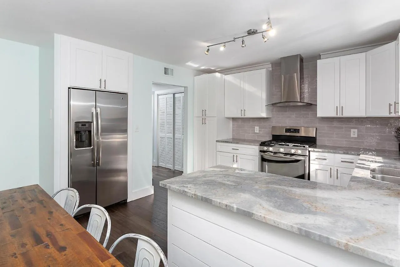 Waters Edge - 1808 Ocean Road * St. Simons Island