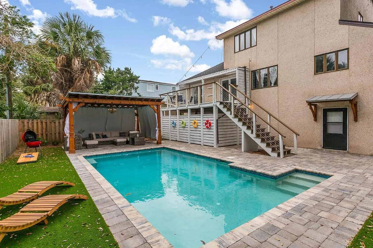 Waters Edge - 1808 Ocean Road *