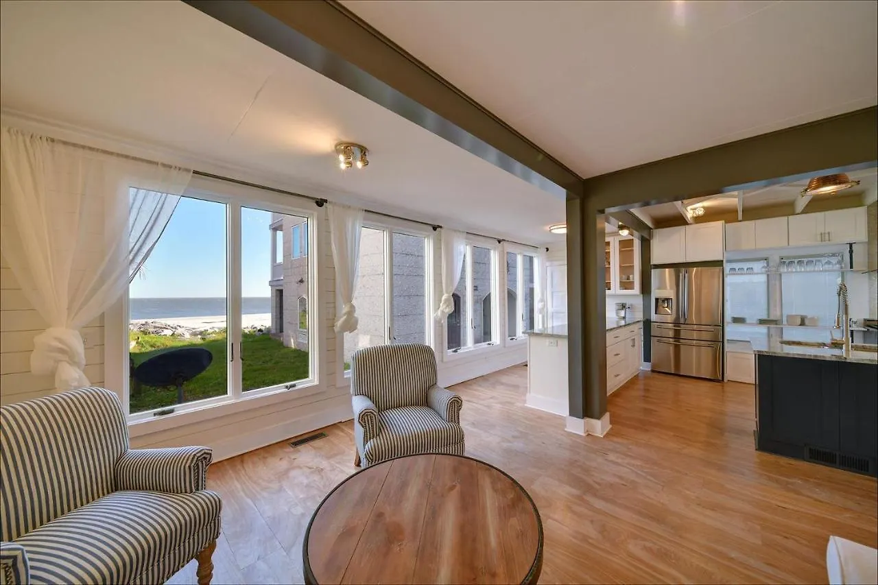 Waterscape - 744 Oglethorpe Avenue