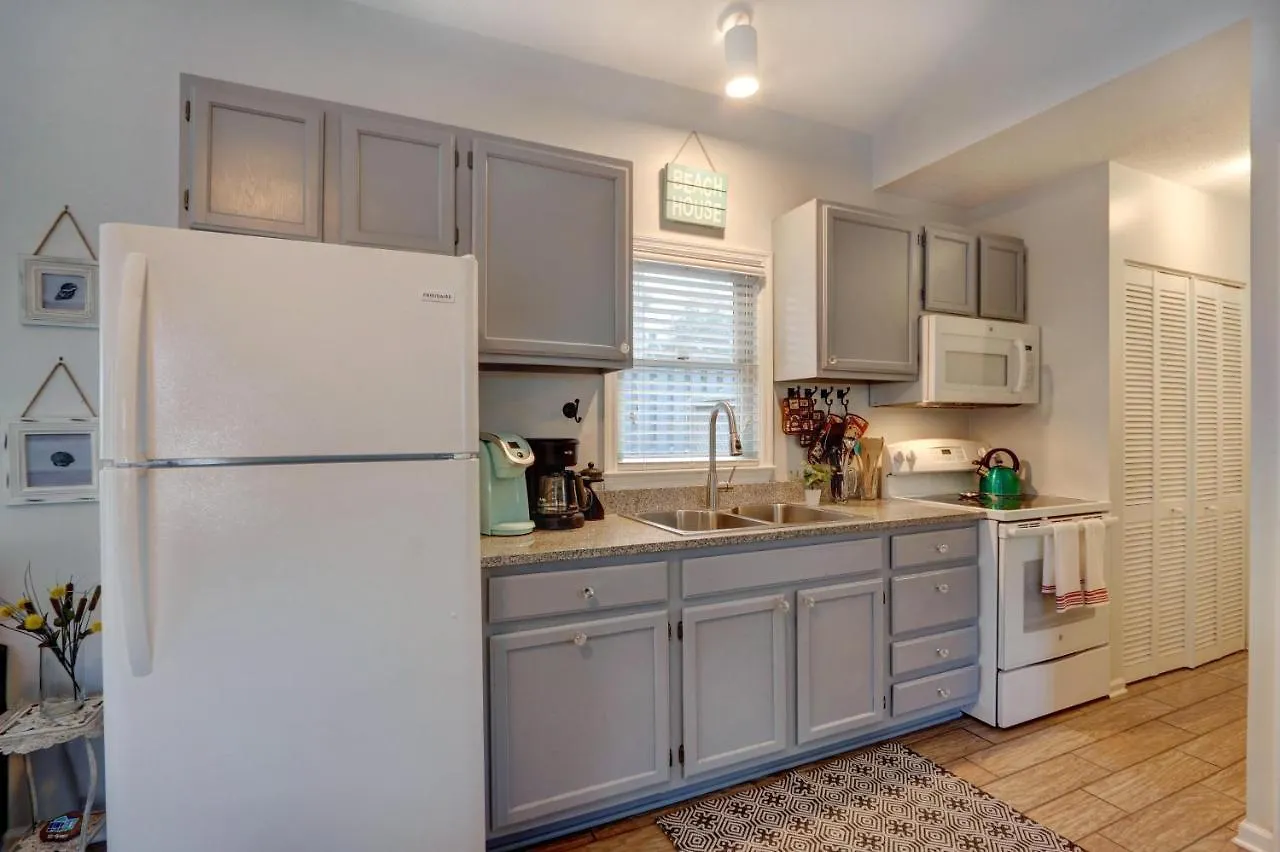 Holiday home Ezbreezy - 4217 Fifth Street