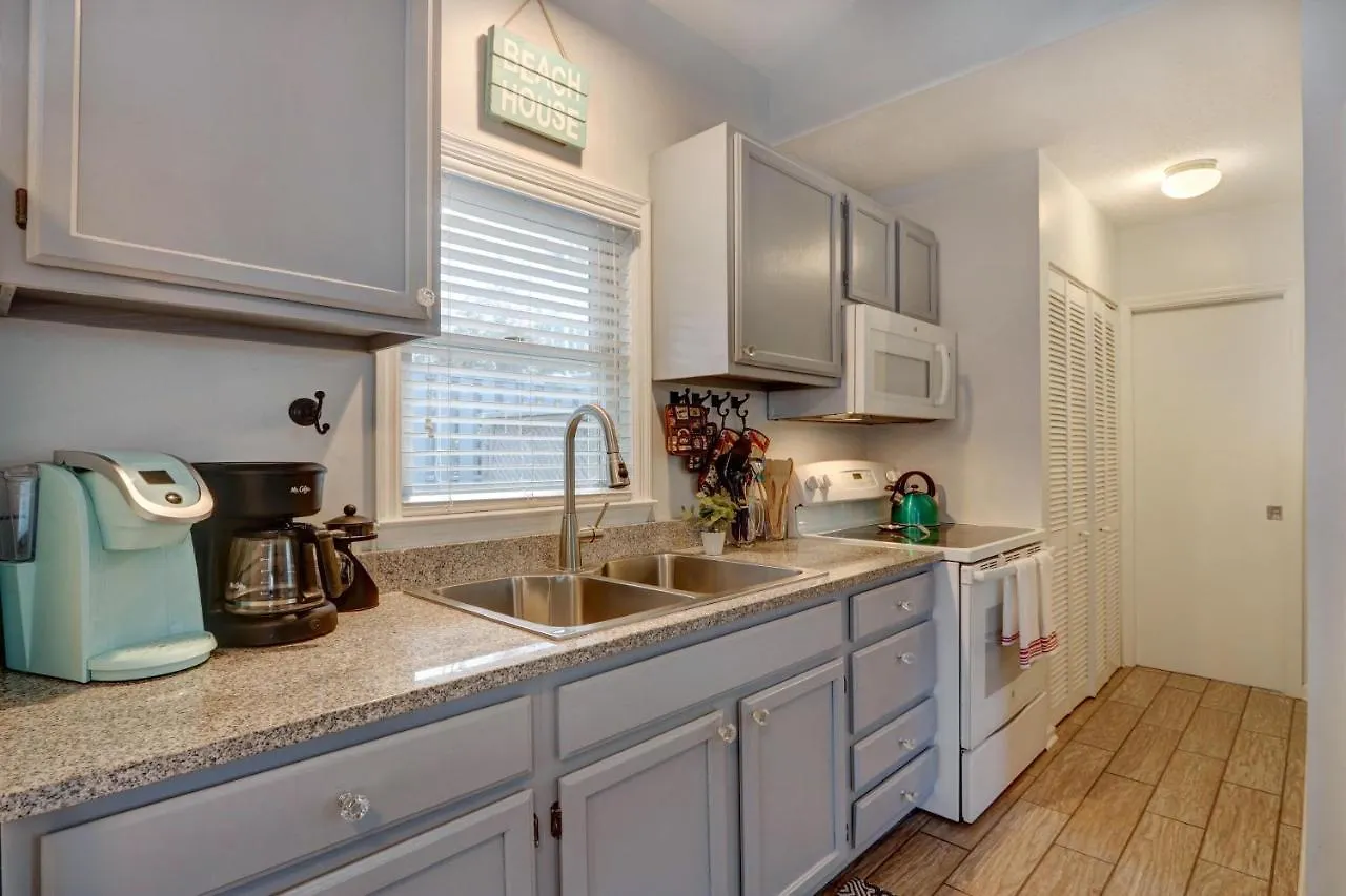 Holiday home Ezbreezy - 4217 Fifth Street St. Simons Island