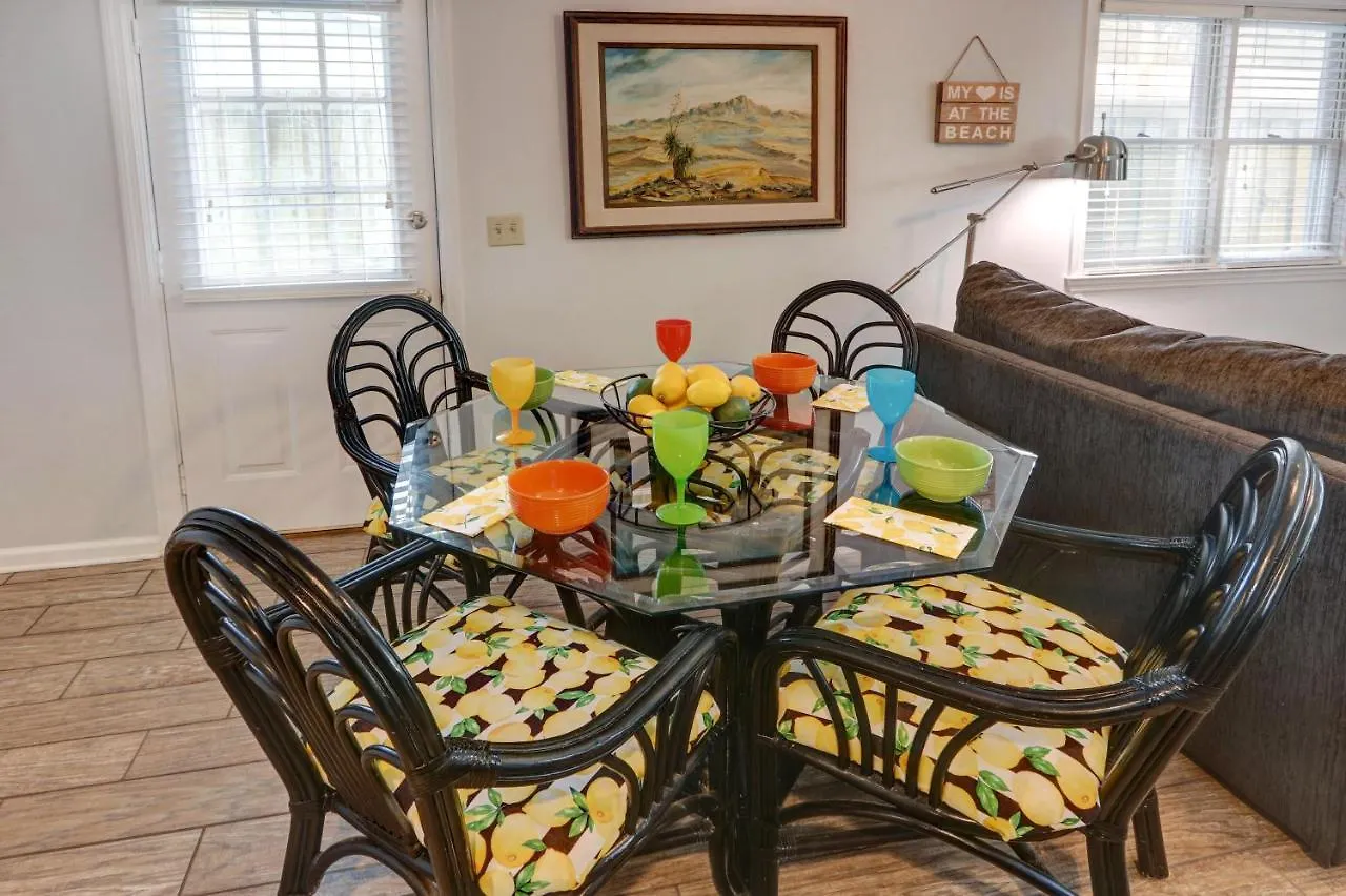 Ezbreezy - 4217 Fifth Street Holiday home