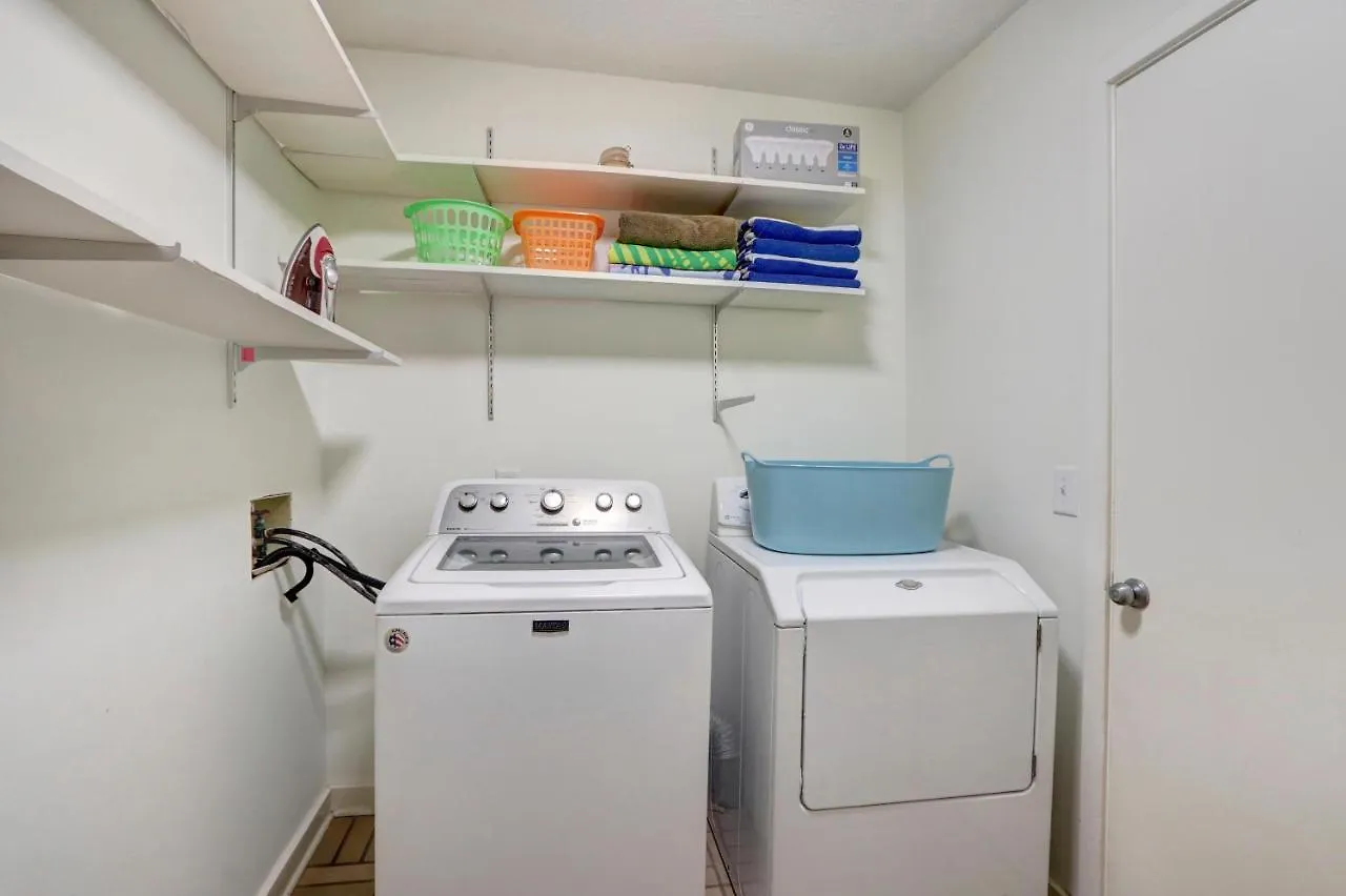 Breeze-on - 4217 Fifth St Holiday home