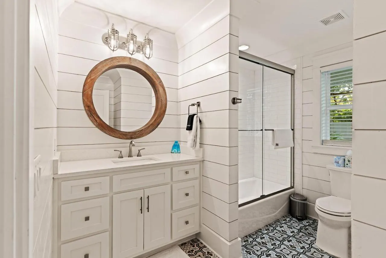 Astin - 4221 Seventh Street Holiday home *