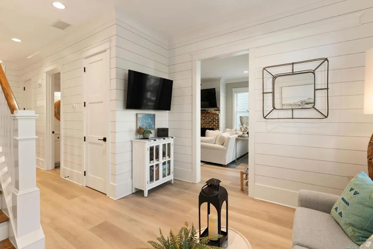 Astin - 4221 Seventh Street * St. Simons Island