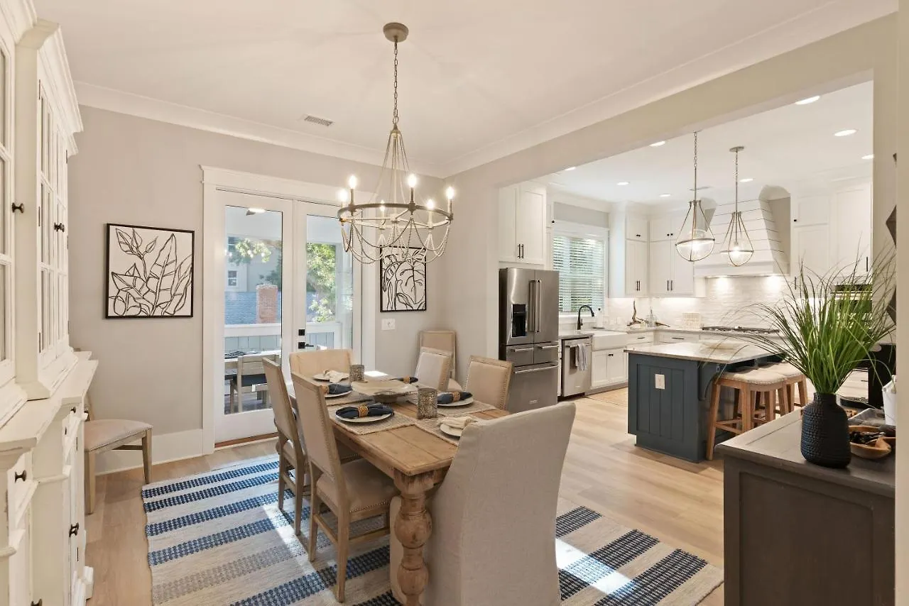 Astin - 4221 Seventh Street St. Simons Island