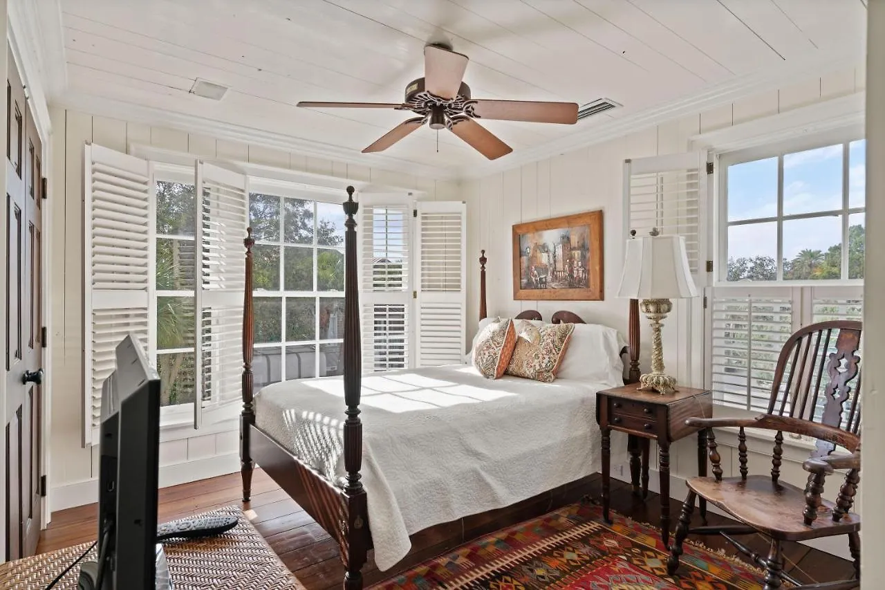 Itylldoo - 103 Floyd Street St. Simons Island