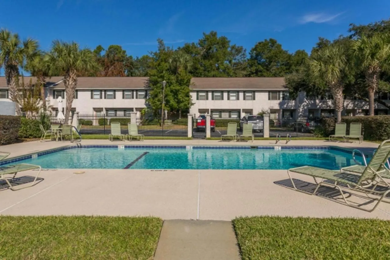 Holiday home Courtyard B-4 - 2 Bed - 1 And A Half Bath Townhouse On St Simons Island