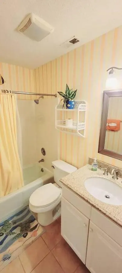 Holiday home S6 Family Haven: Peaceful Retreat With Tennis And Pool Access