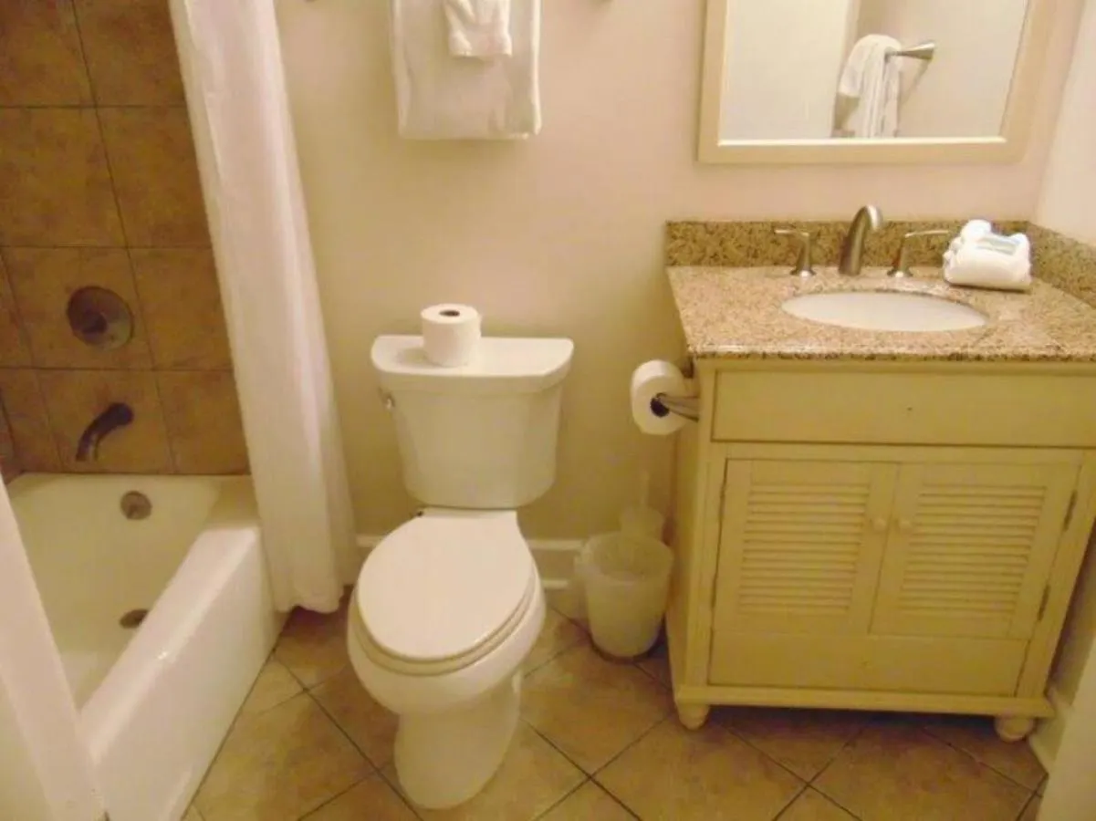 Holiday home W2 Ocean Walk Upstairs 2 Bed King And Two Twins Next To Back Pool