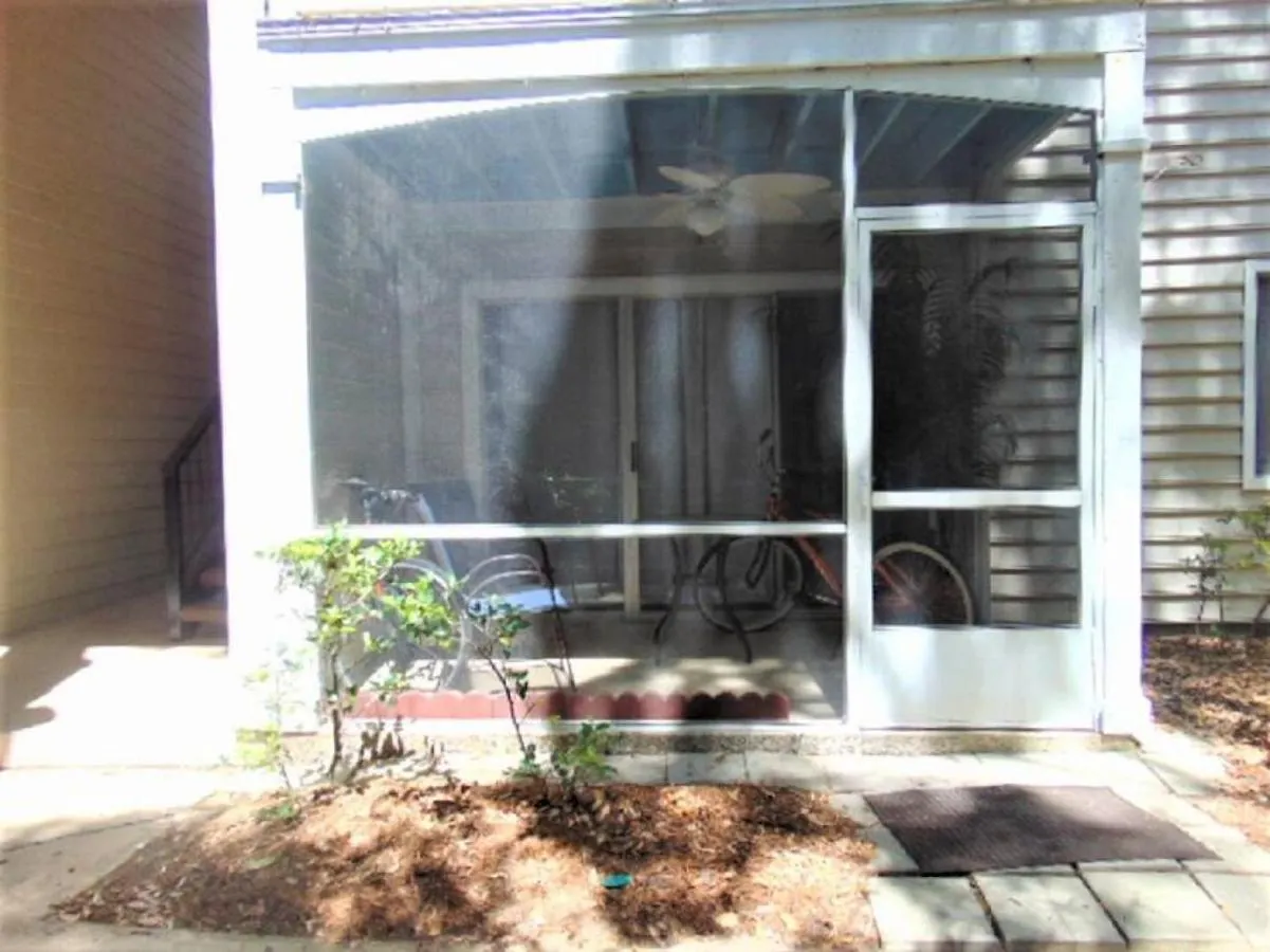 Holiday home D7 Screened Porch Welcoming And Cozy Downstairs Neat And Ready For Your Arrival *
