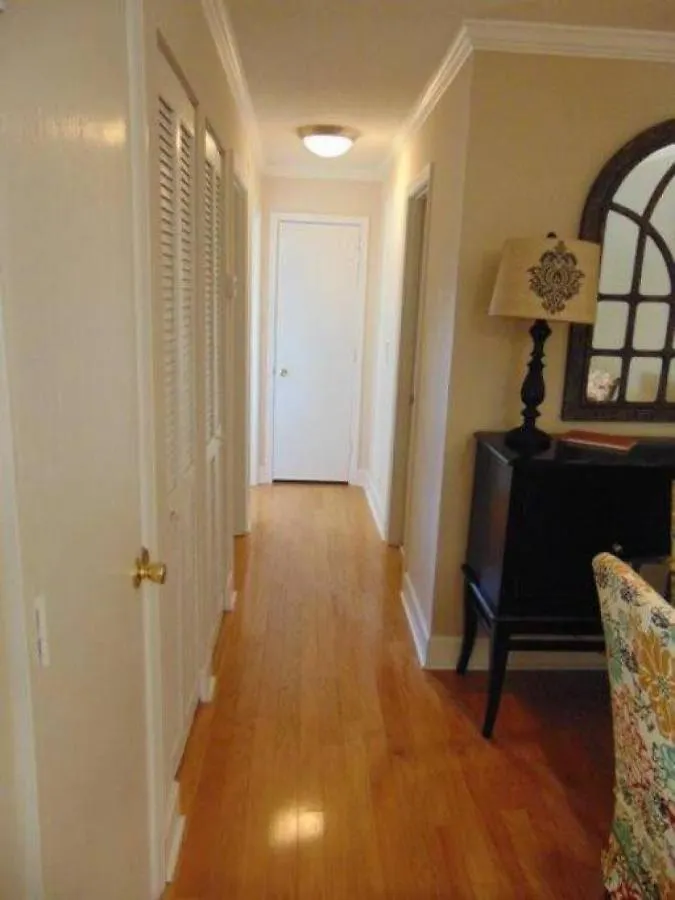 W2 Ocean Walk Upstairs 2 Bed King And Two Twins Next To Back Pool Holiday home St. Simons Island