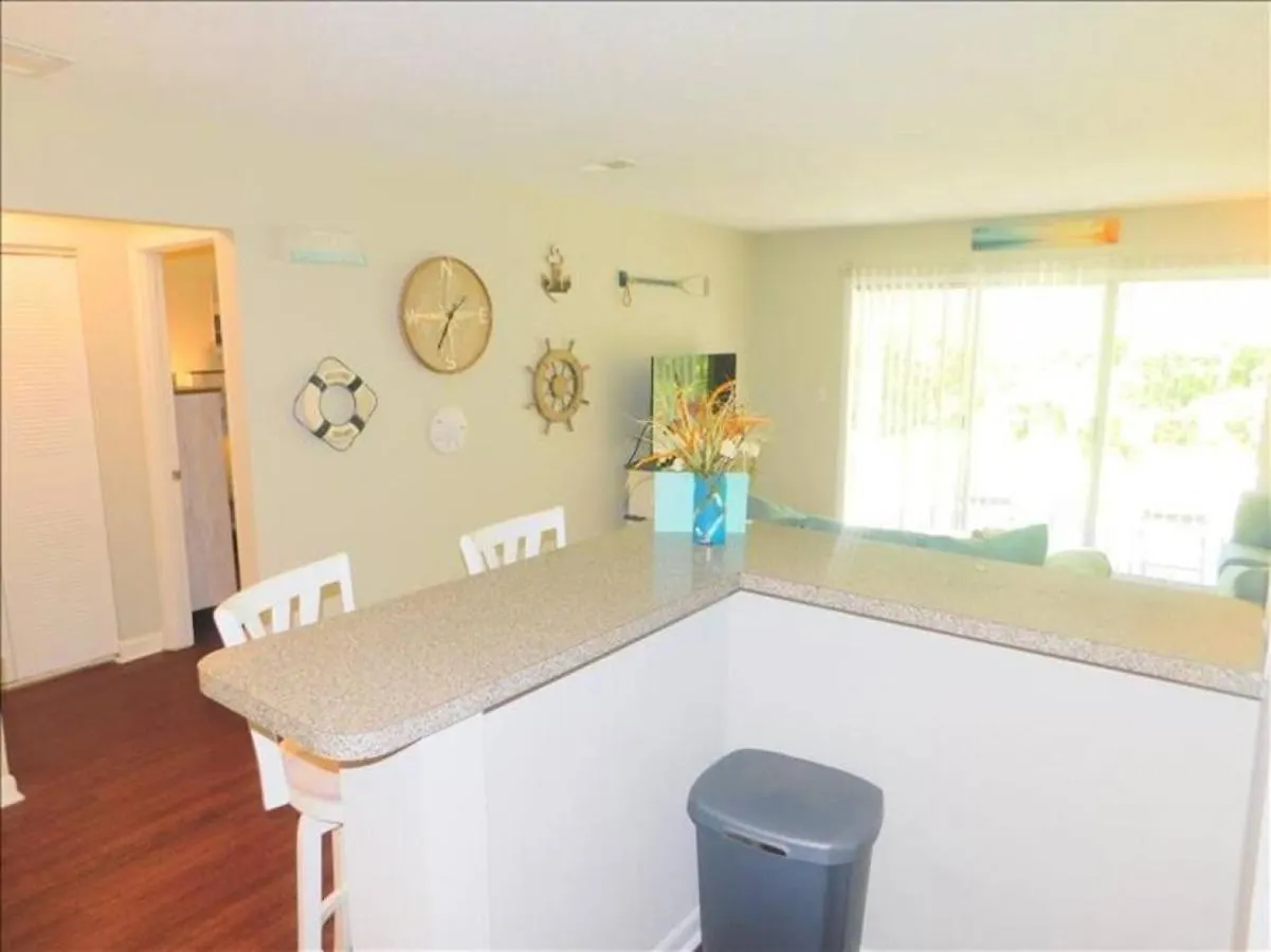 Holiday home T15 Downstairs Beachy Quiet King Bed St. Simons Island