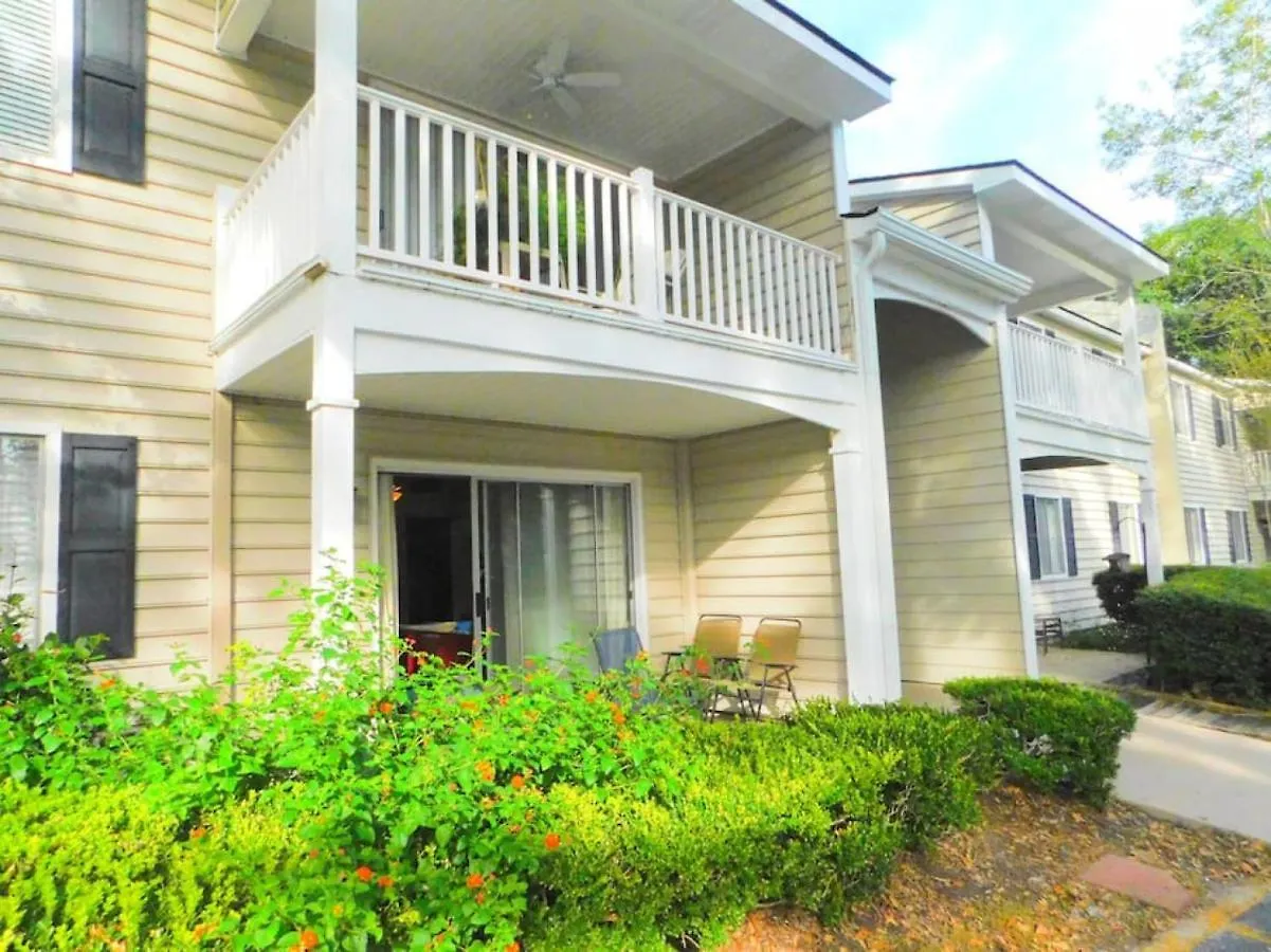Island Comfort: Cozy Downstairs Retreat With Updated Kitchen St. Simons Island