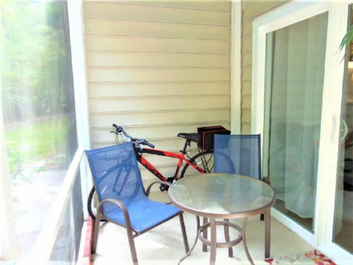 D7 Screened Porch Welcoming And Cozy Downstairs Neat And Ready For Your Arrival St. Simons Island