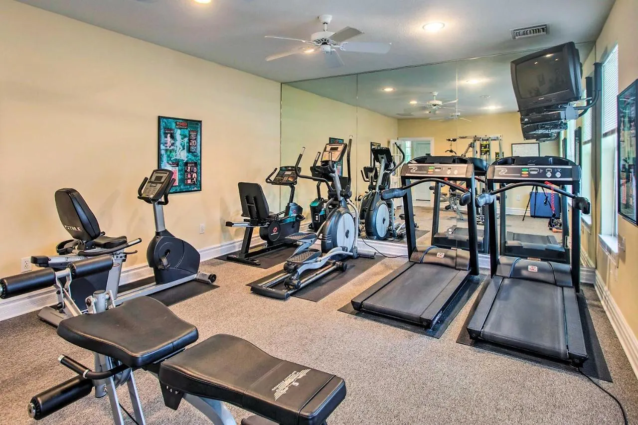 Bright St Simons Island With Shared Pool! *