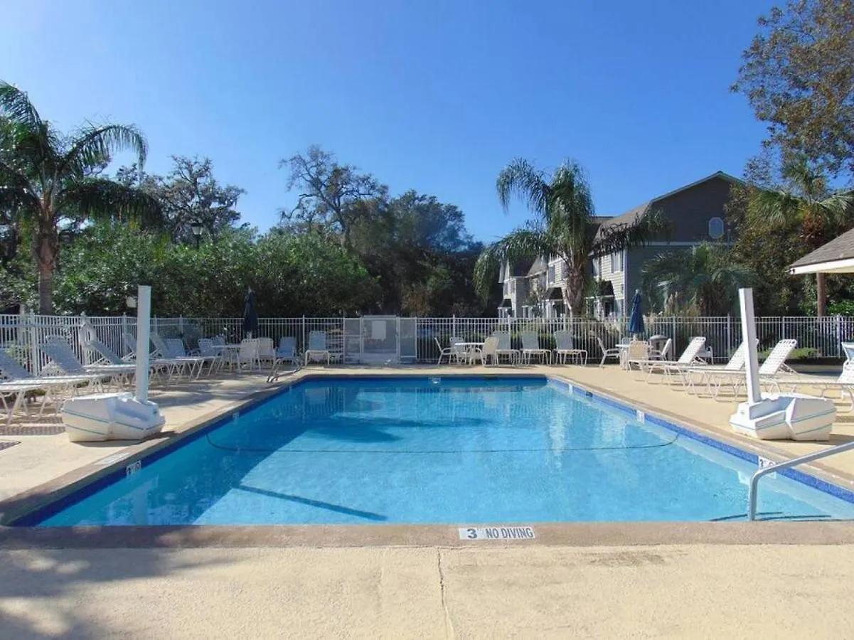 W2 Ocean Walk Upstairs 2 Bed King And Two Twins Next To Back Pool St. Simons Island
