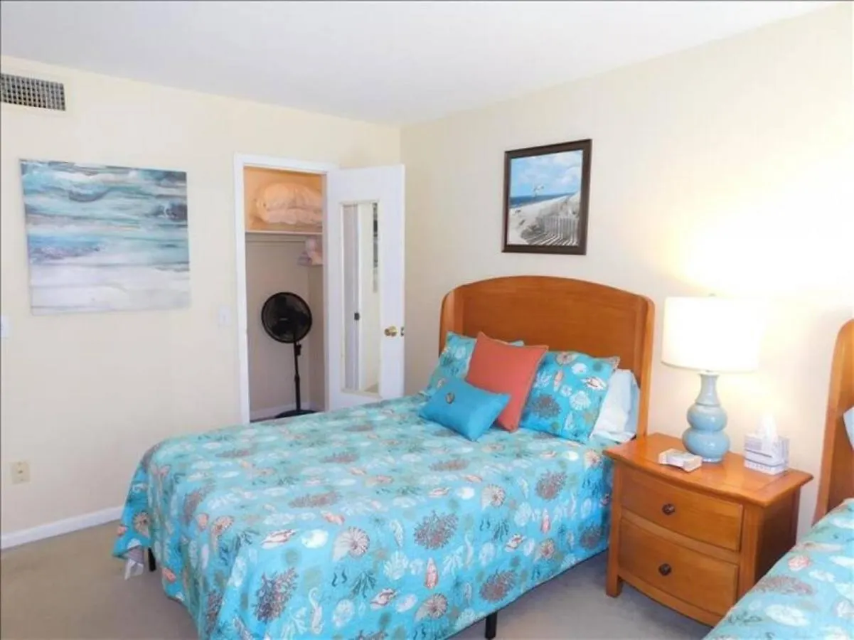 Holiday home A12 1 Bedroom With 2 Beds And Great View Of Pool, Upstairs, New Floors, Two Full Size Beds *