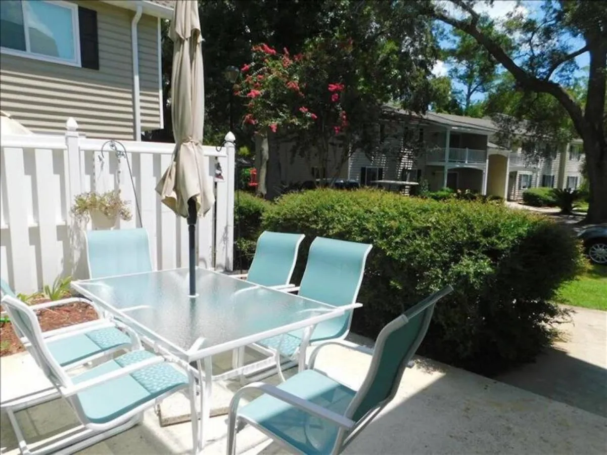 K6 Outdoor Dining, Well Equipped, Family Friendly Holiday home
