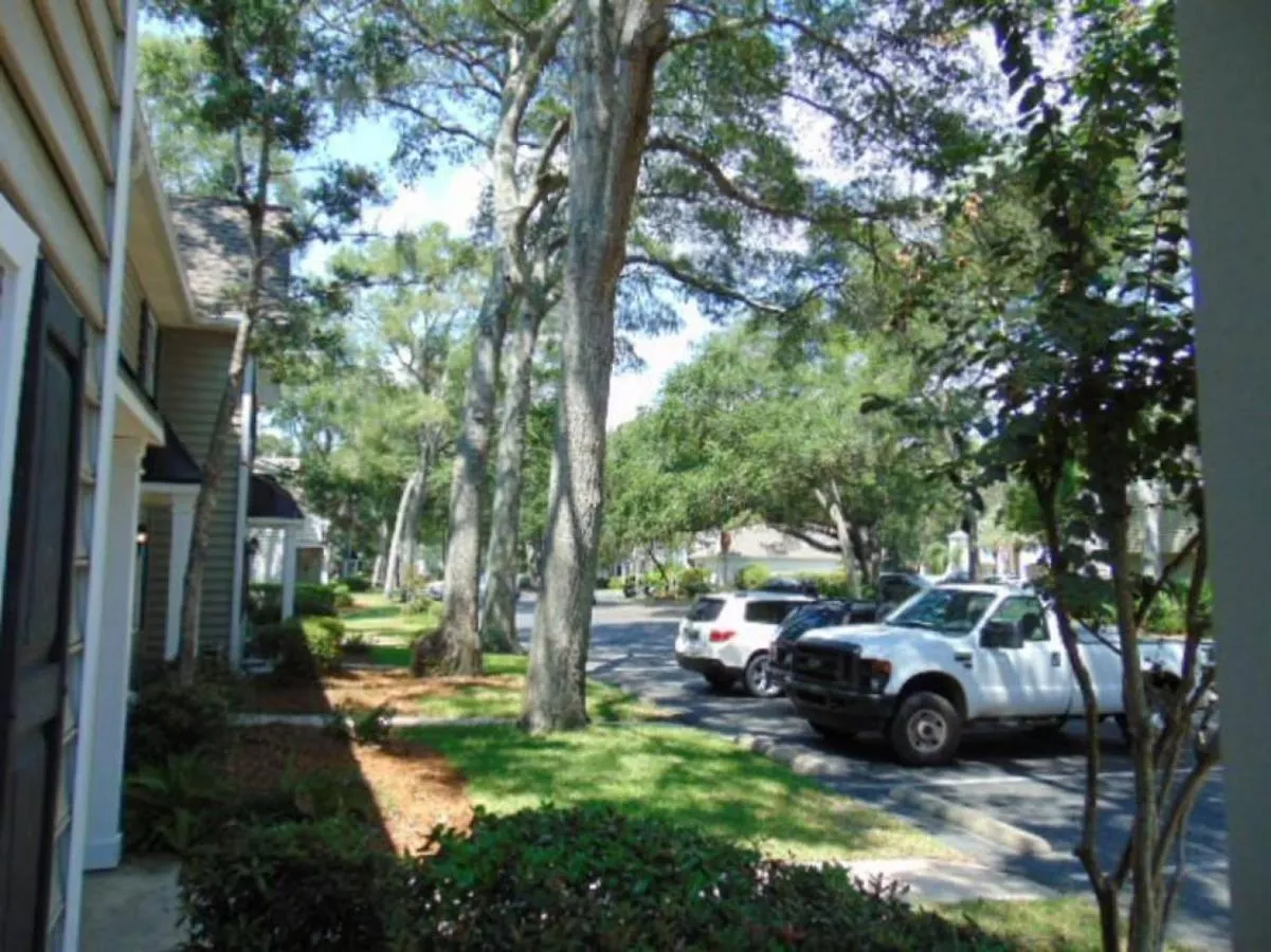 G2 Great Extra Glassed In Dining Area 3bed 2 5 Bath Very Glassed In Porch Close To Clubhouse