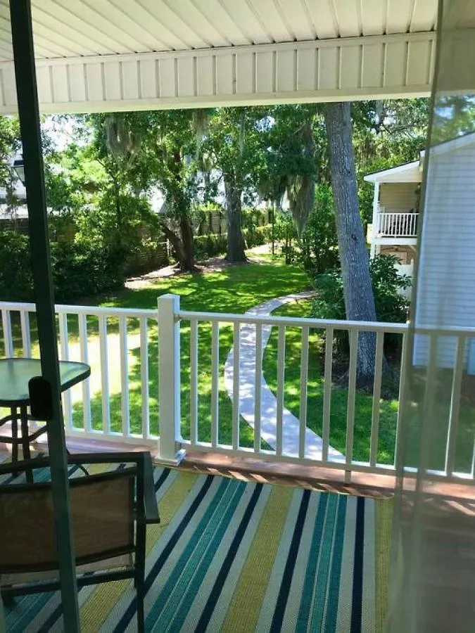 Q16 Comfortable 2 Bedroom 2 Ba Second Level In Ocean Walk St. Simons Island