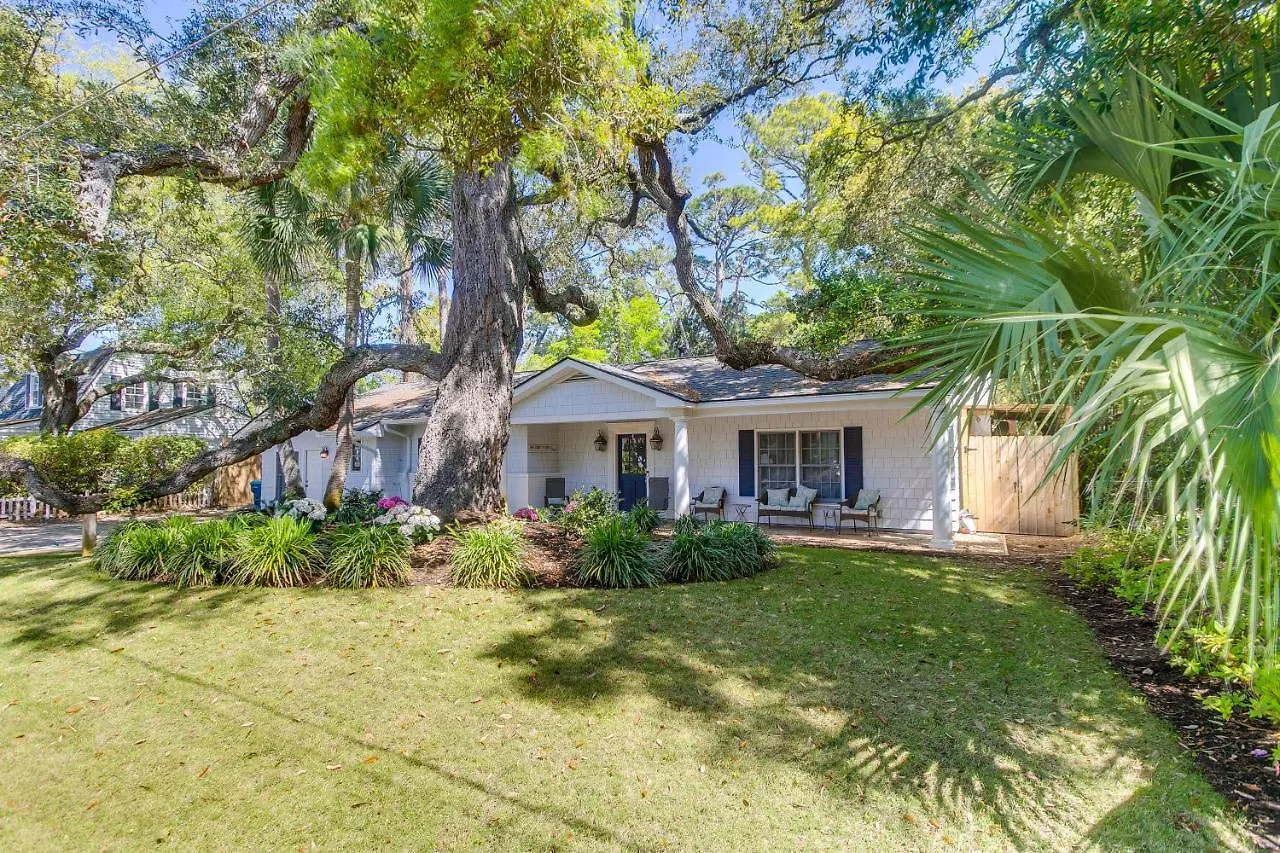Spacious St Simons Island Vacation With Pool! St. Simons Island