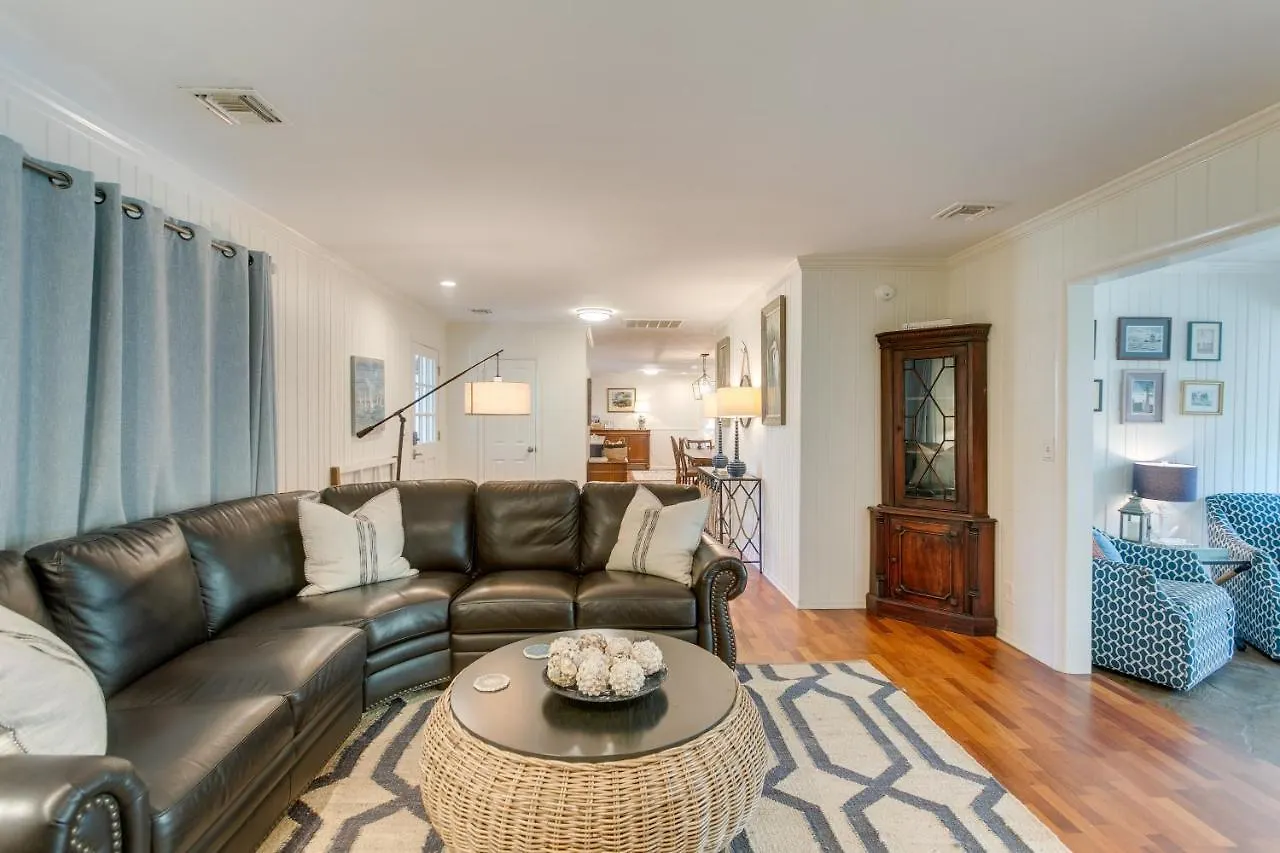 Spacious St Simons Island Vacation With Pool! * St. Simons Island