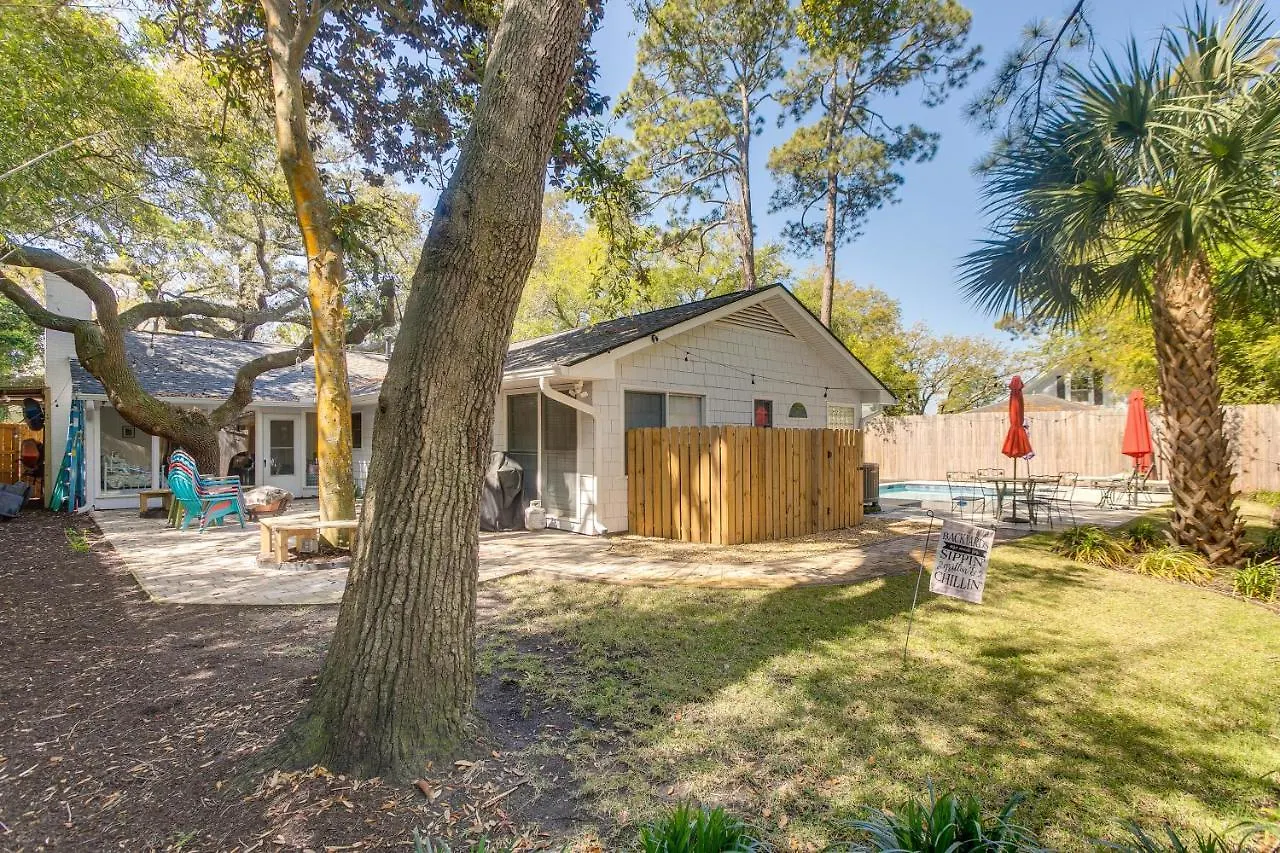 Spacious St Simons Island Vacation With Pool! *