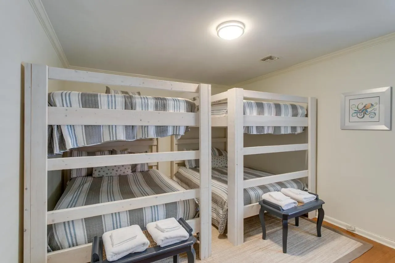Spacious St Simons Island Vacation With Pool! Holiday home *