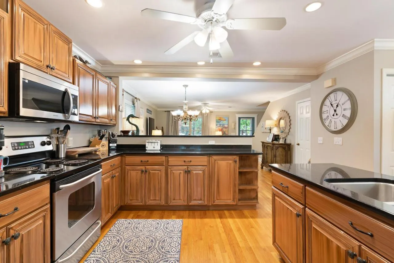 Village Walk - 104 Mews Circle St. Simons Island