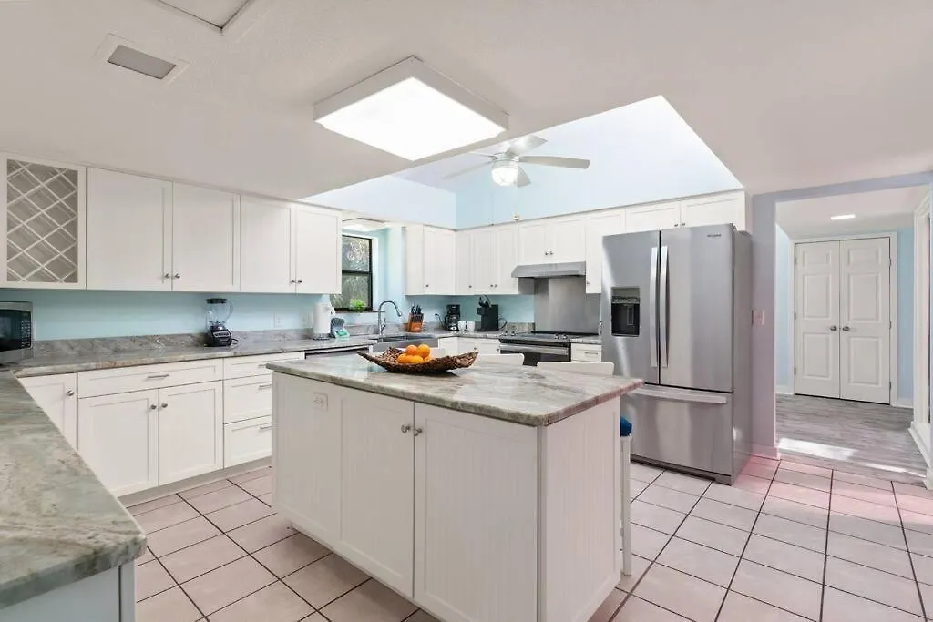 2 King Suites~private Pool+hot Tub~2mi From Holiday home *