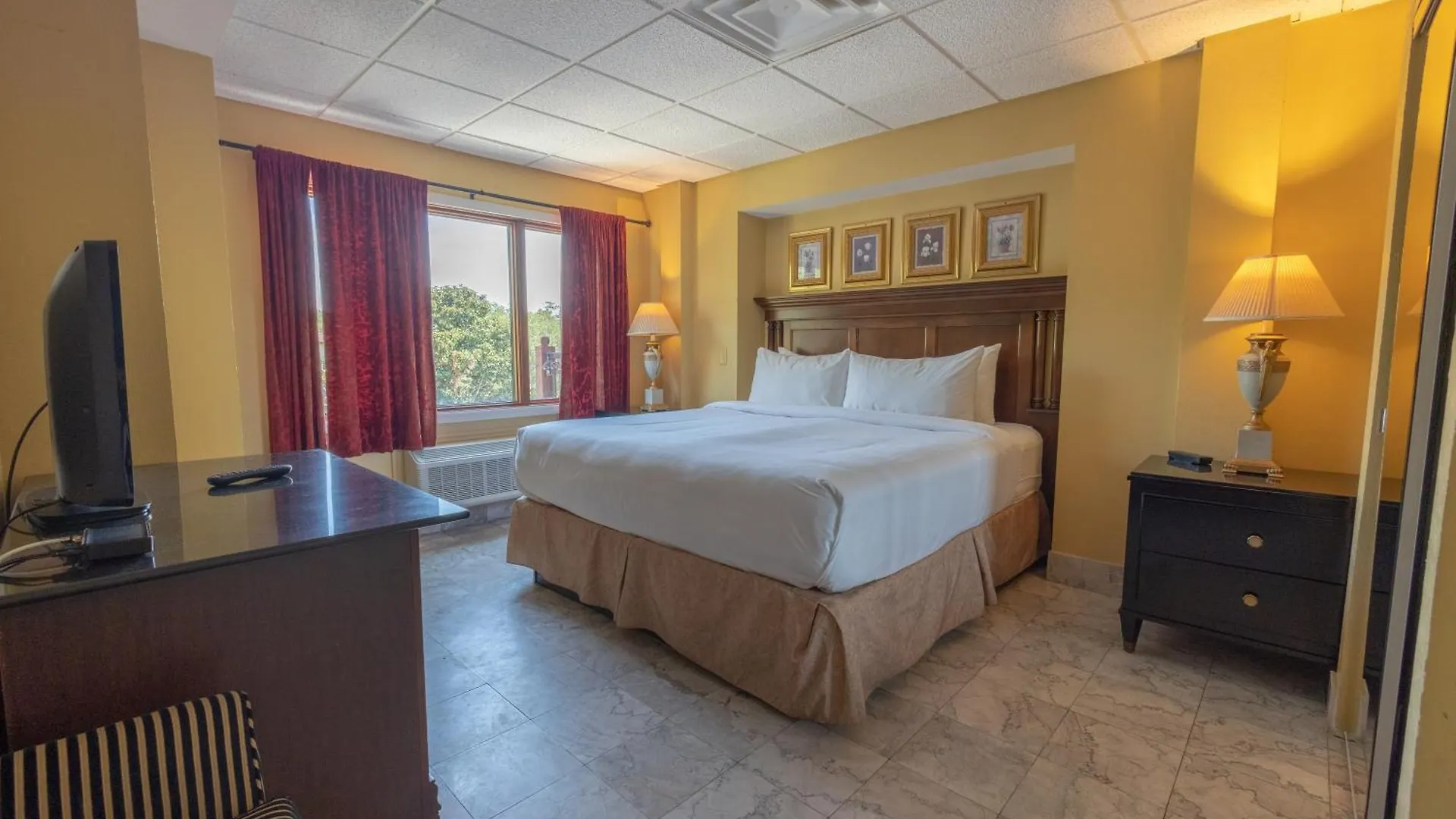 Ocean & Hotel St. Simons Island
