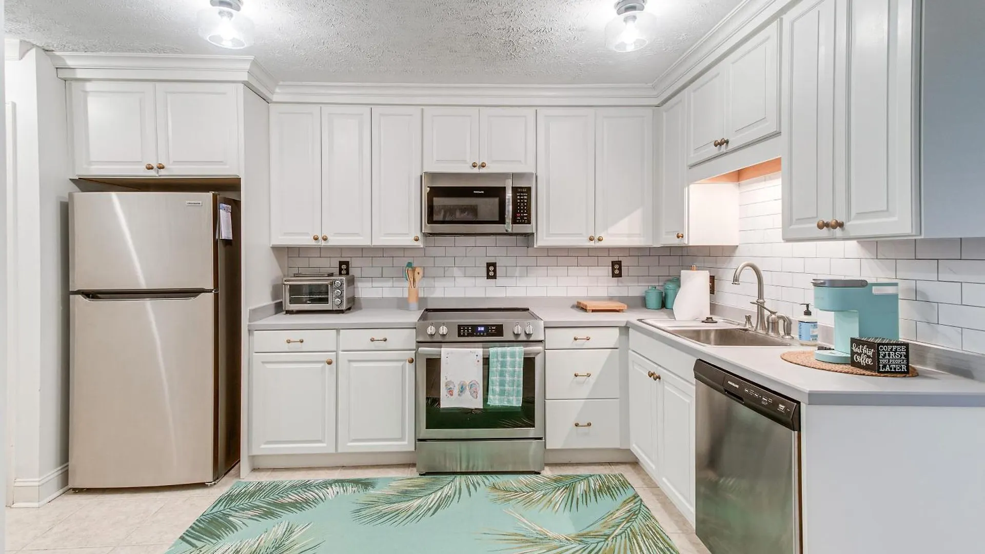 Holiday home Inviting St Simons Island Townhome Walk To Beach! *