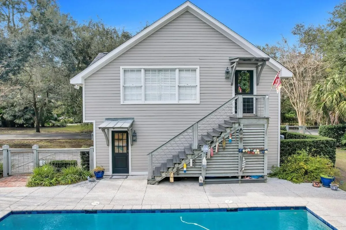 The Grey Pearl - Swimming Pool Premier Location Holiday home St. Simons Island