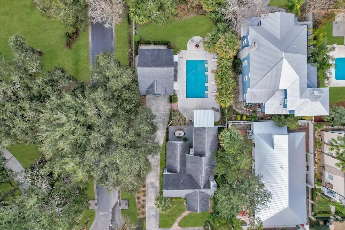 The Grey Pearl - Swimming Pool Premier Location St. Simons Island