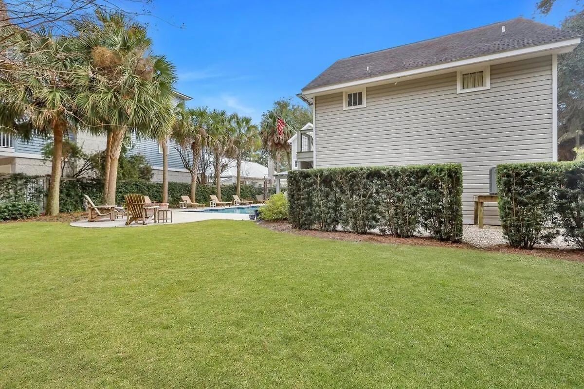 The Grey Pearl - Swimming Pool Premier Location * St. Simons Island