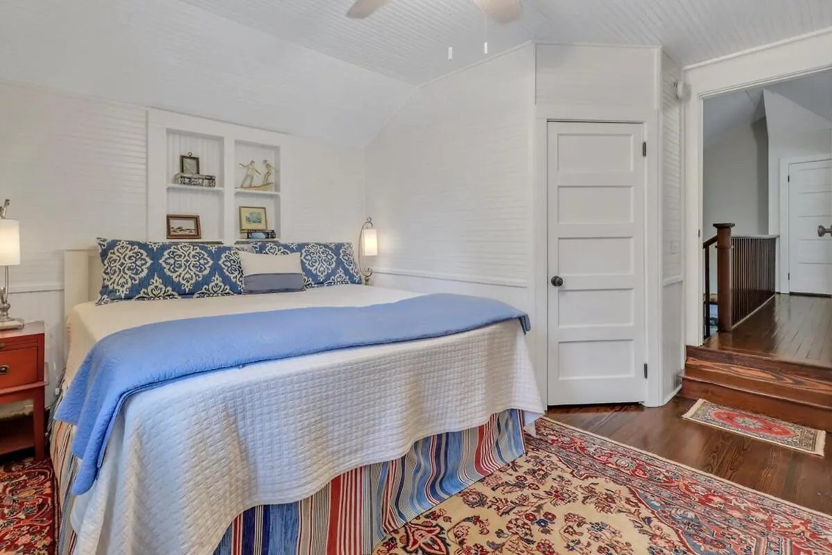 The Grey Pearl - Swimming Pool Premier Location St. Simons Island