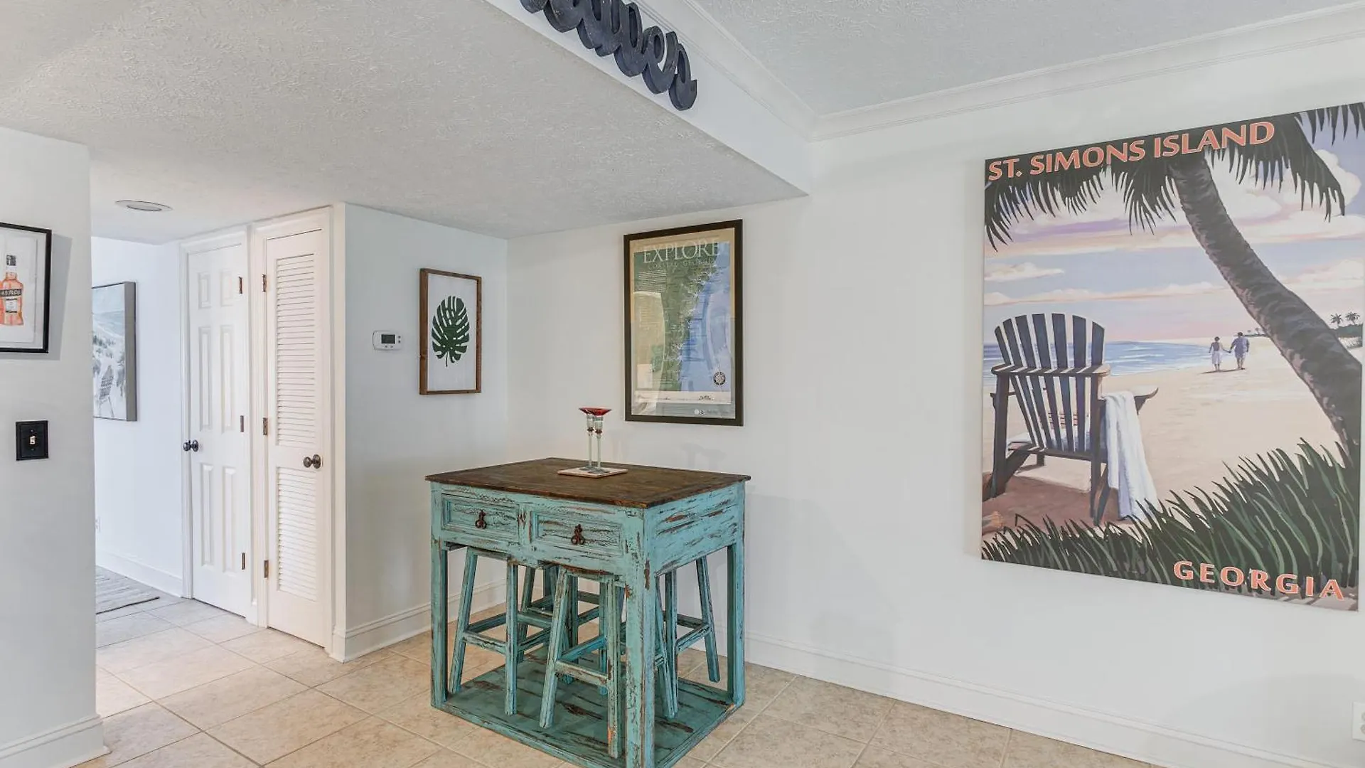 Inviting St Simons Island Townhome Walk To Beach! Holiday home *