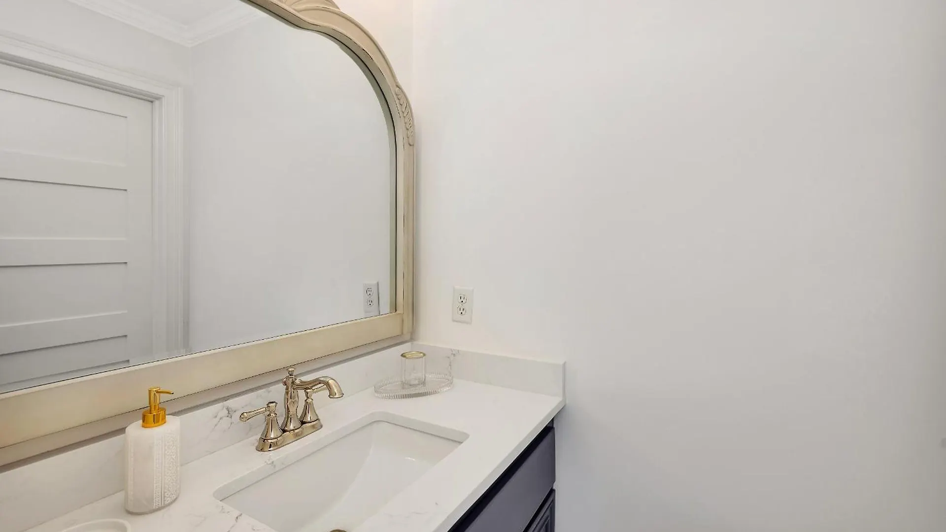 Saltwater Oaks Holiday home