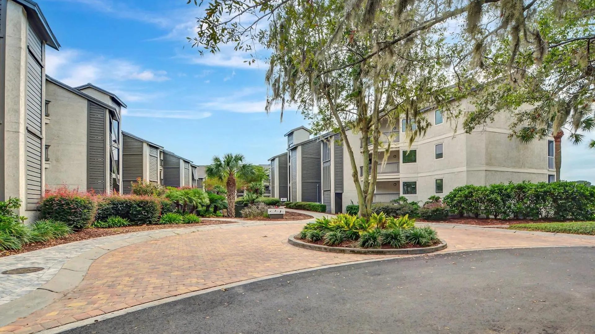 294 Marsh Oak Circle *